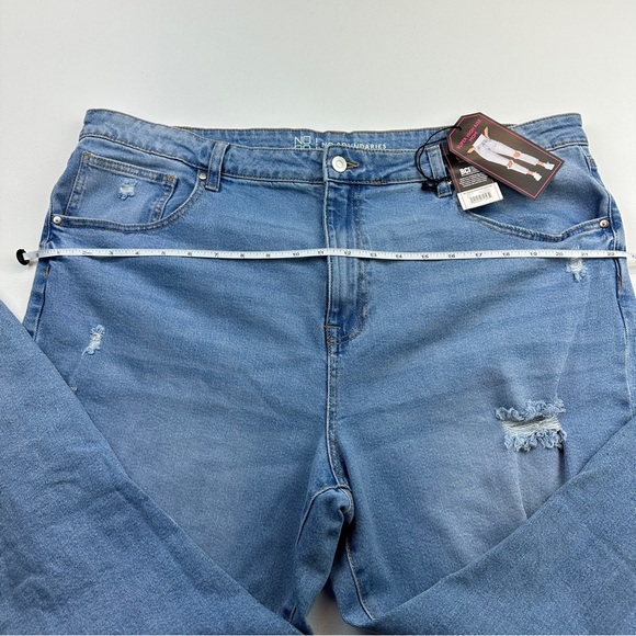 No Boundaries High Rise Mom Jeans Plus Size Juniors 21 / 2X / 20W - Picture 5 of 14